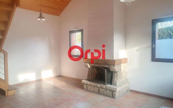 Maison à louer    2 pièces •  Le Guerno