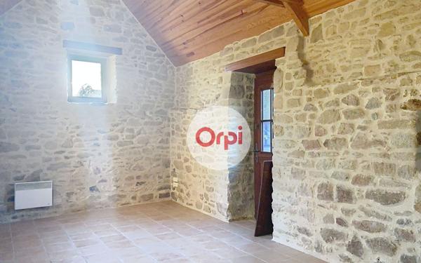 Maison à louer    2 pièces •  Le Guerno