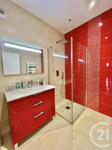 Appartement F5 à vendre  5 pièces - 181,89 m2 MOULINS - 03