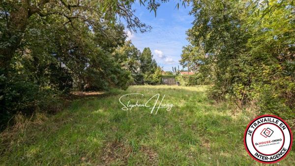 Terrain à vendre de 686 m²
