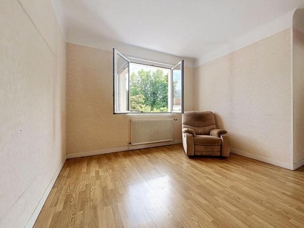 Ascain , Appartement 73 m2 avec garage, parking et jardin