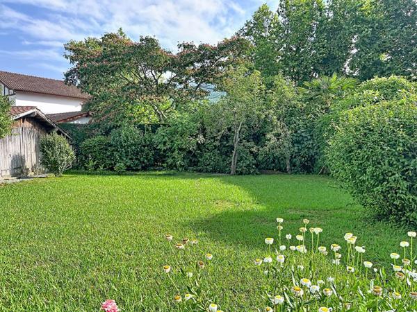 Ascain , Appartement 73 m2 avec garage, parking et jardin