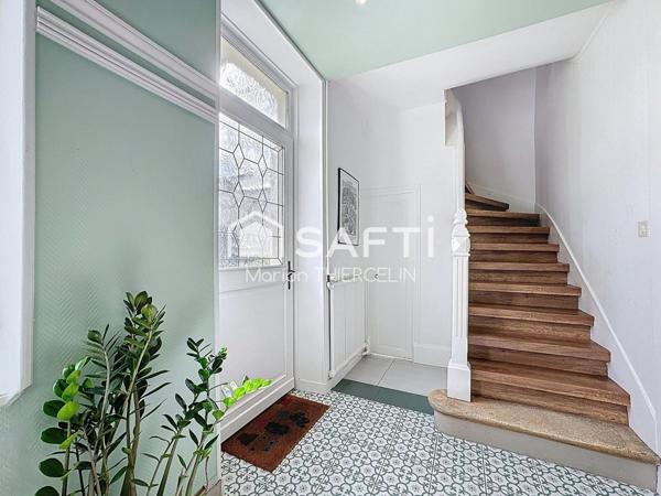 Demeure de charme de 186m² environ avec un parc arboré sans vis-à-vis