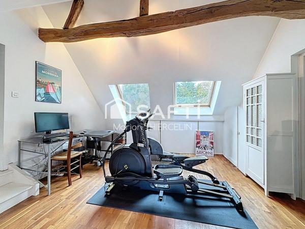 Demeure de charme de 186m² environ avec un parc arboré sans vis-à-vis