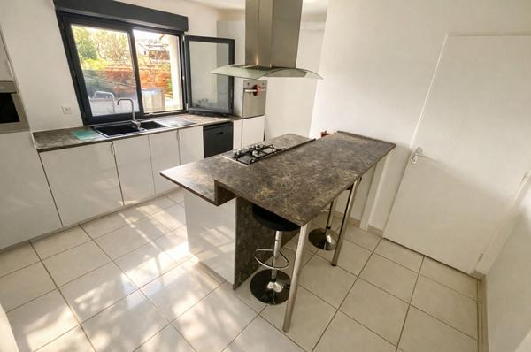 Carrieres-sur-Seine, maison de 2020 , 147 m2, 5 chambres, sous-sol, garage et jardin,