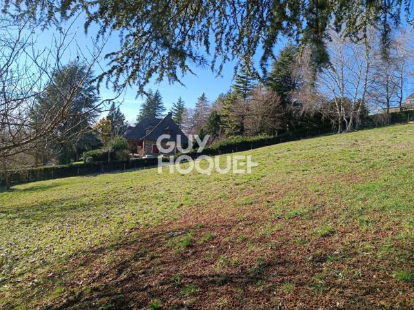 Baraqueville centre bourg - Terrain constructible à vendre 1617 m2