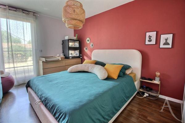 Appartement Villenave d'Ornon 2 pièce(s) balcon / parking