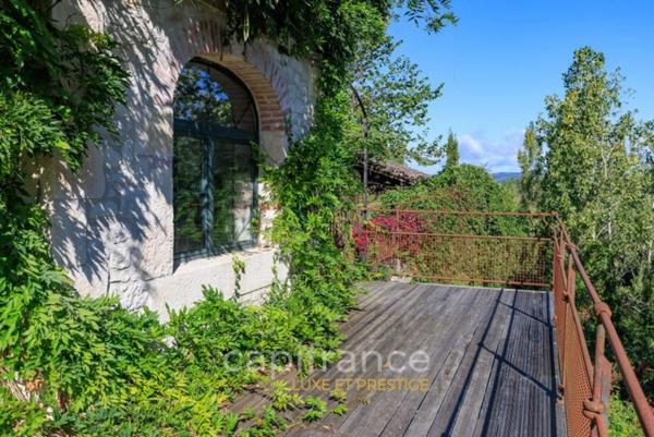 Magnifique Propriete à vendre 10 pièces proche de GAILLAC (81) Puycelsi