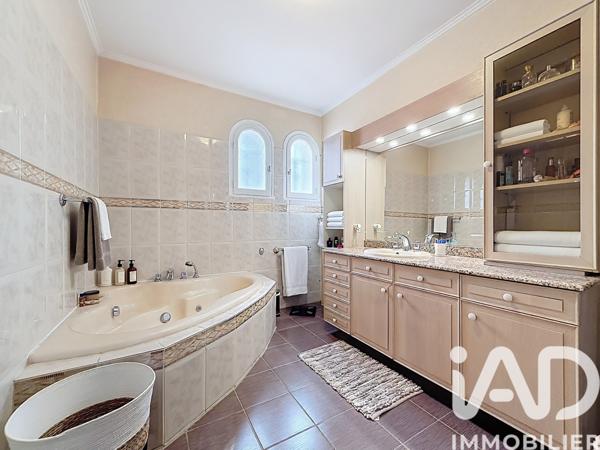 Maison à vendre 5 pièces 180 m² Béziers