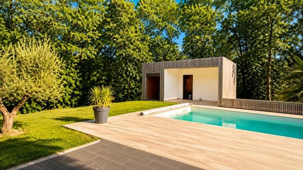 Vente                                                      Maison
                        
                     7 pièces                      206 m2                     à Pujols