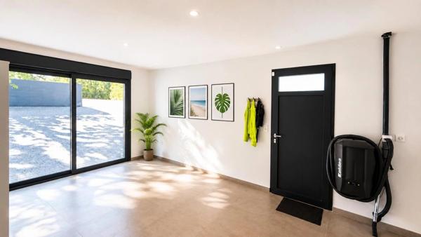 Vente                                                      Maison
                        
                     7 pièces                      206 m2                     à Pujols