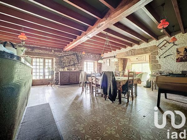 Maison à vendre 7 pièces 232 m² Saint-Amant-Roche-Savine