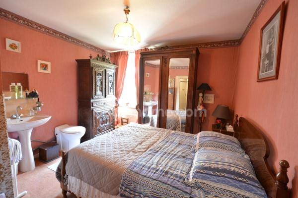 📢 À Vendre en Exclusivité – Maison de Campagne Rénovée de 157 m², 7 Pièces, Proche Belgique et Luxembourg – Meuse (55)