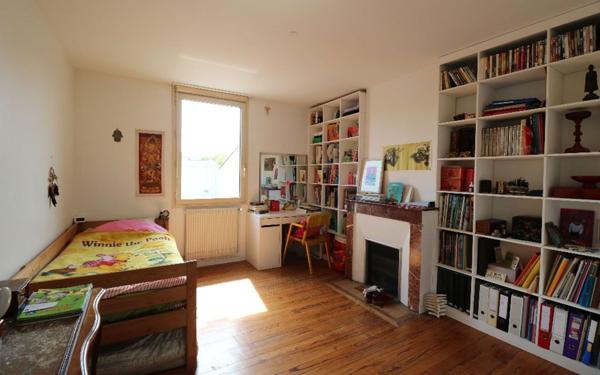 Maison à louer    6 pièces •  Bordeaux