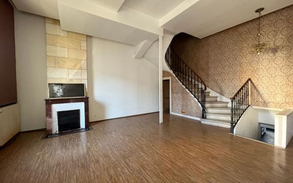 Maison à louer    6 pièces •  Bordeaux