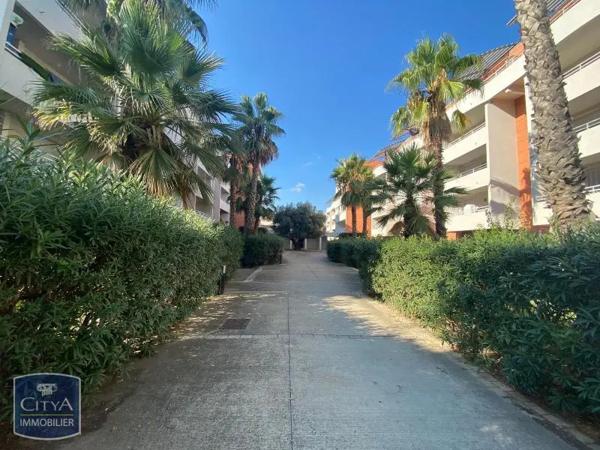 Appartement à louer 2 pièces 48.9m² Nîmes (30900)