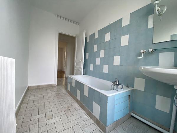 Appartement Paris 4 pièce(s) 76.70 m2