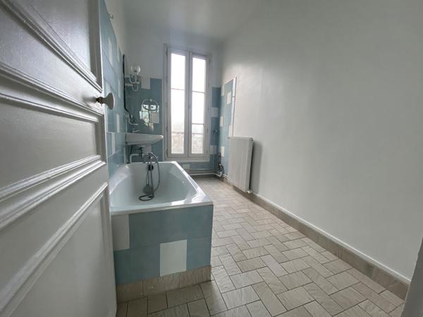Appartement Paris 4 pièce(s) 76.70 m2