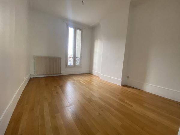 Appartement Paris 4 pièce(s) 76.70 m2