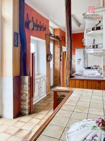 EXCLUSIF ! à 5km d'Epoisses, au coeur de ce bourg, Maison 8 pièces avec Grenier aménageable