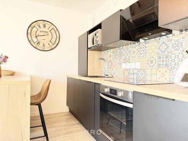 APPARTEMENT À VENDRE 2 PIÈCES - BALCON PLEIN SUD & PARKING À VANNES