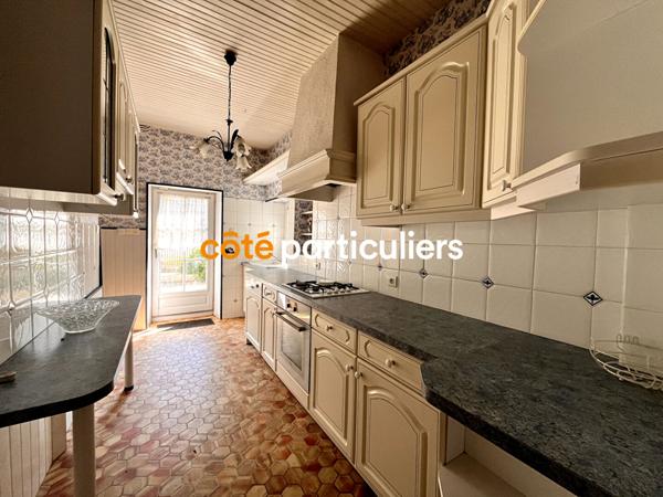 Vente Maison310 m² - 14 Pièces - LE POIRE SUR VIE (85170)