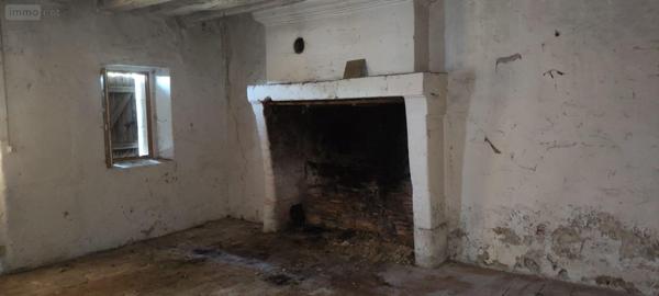 Maison à vendre à Saint-Paterne-Racan dans l'Indre-et-Loire (37370), ref : 042/1161