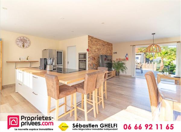 maison de plain-pied avec 3 chambres-garage-appentis-terrain de 2880 m²