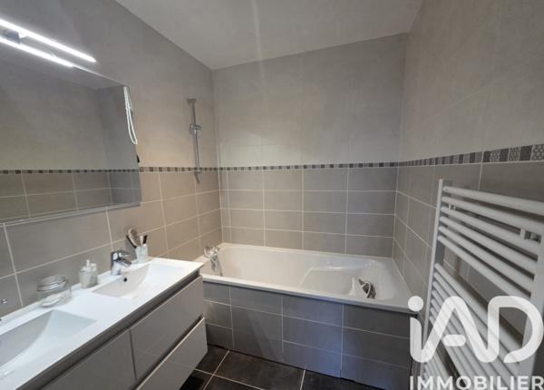 Maison à vendre 4 pièces 77 m² La Chapelle-Saint-Luc