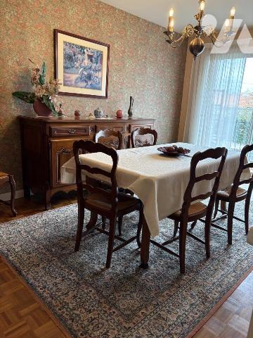 MAISON D'HABITATION AVEC 4 CHAMBRES, GARAGE ET JARDIN PROCHE COMMERCES ET ECOLES