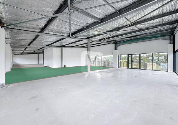 DPT GUYANE, à louer MATOURY locaux de 89 à 90 m² au rez-de-chaussée et 1er étage