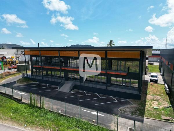 DPT GUYANE, à louer MATOURY locaux de 89 à 90 m² au rez-de-chaussée et 1er étage