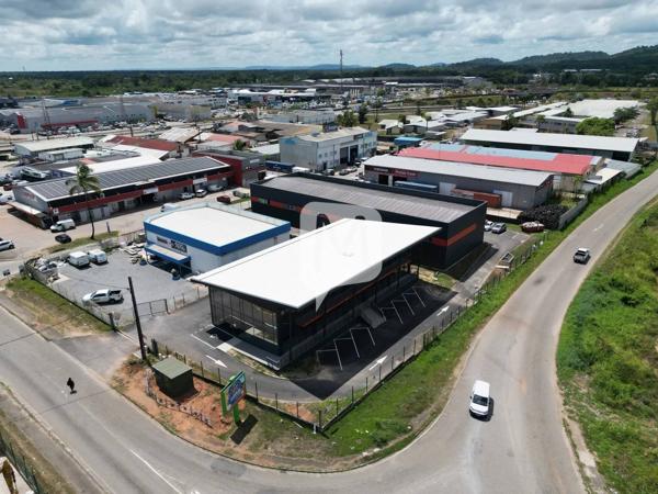 DPT GUYANE, à louer MATOURY locaux de 89 à 90 m² au rez-de-chaussée et 1er étage