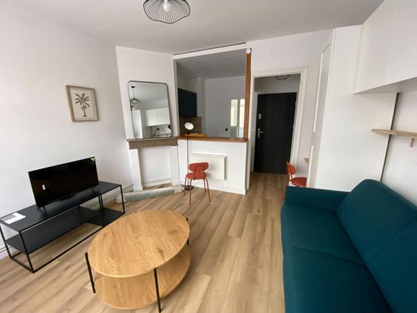 A LOUER : T1 à LILLE • Boulevard de Belfort - LILLE-MOULINS • 640 € CC • Réf. 862-02