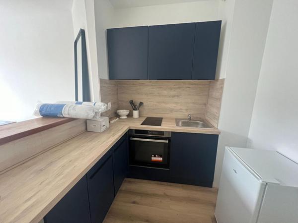 A LOUER : T1 à LILLE • Boulevard de Belfort - LILLE-MOULINS • 640 € CC • Réf. 862-02