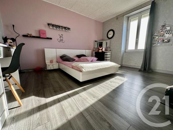 Maison à vendre  8 pièces - 220,75 m2 SEREILHAC - 87