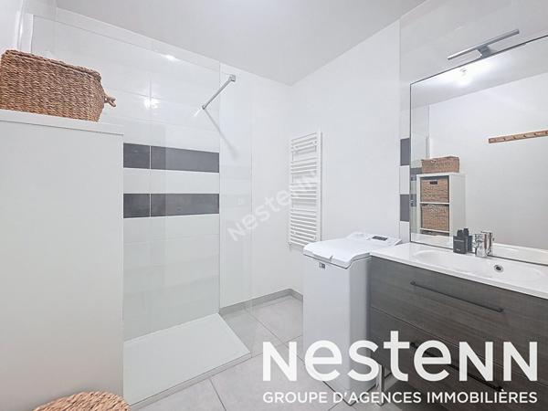 ST LAURENT DE MURE Centre au calme - Appartement Type 3 récent de 66 m² avec terrasse et double garage