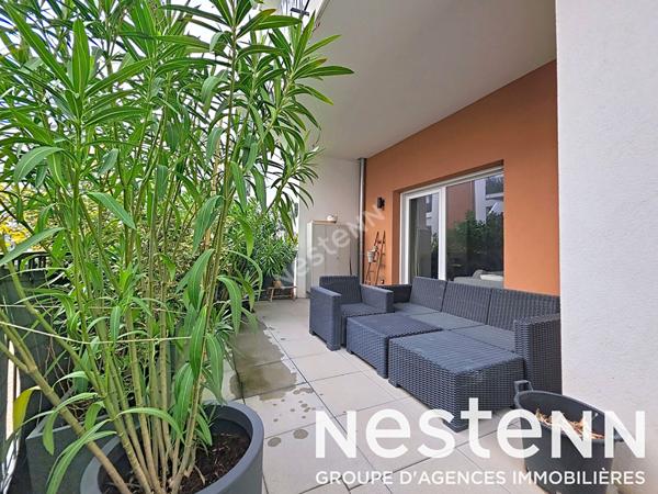 ST LAURENT DE MURE Centre au calme - Appartement Type 3 récent de 66 m² avec terrasse et double garage