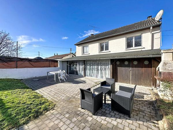 Maison Gretz Armainvilliers GRAND GARAGE et DEPENDANCE
