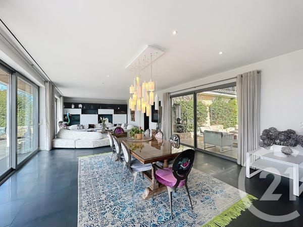 Maison à vendre  9 pièces - 408 m2 MOUGINS - 06