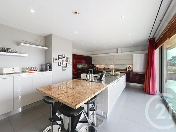 Maison à vendre  9 pièces - 408 m2 MOUGINS - 06