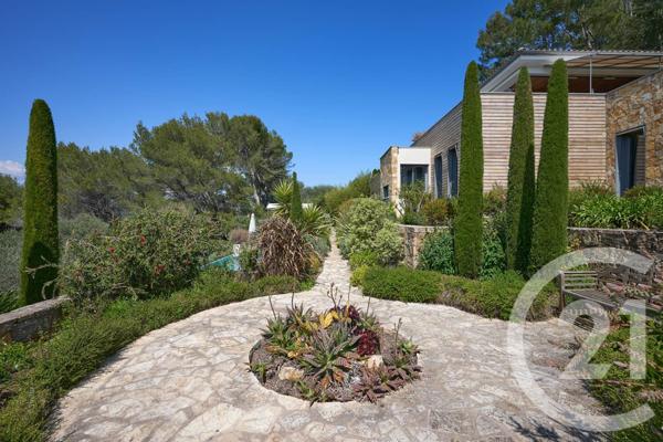 Maison à vendre  9 pièces - 408 m2 MOUGINS - 06