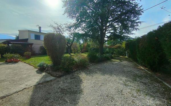 Maison à vendre    5 pièces • 125 m2 Échirolles