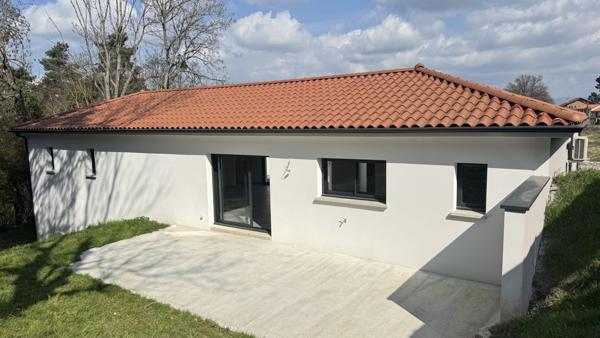 Saint-Paul-en-Cornillon (42240) Maison neuve de 145,12m2 sur 1250m2