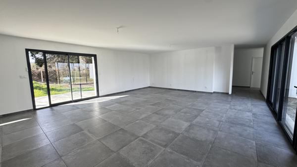 Saint-Paul-en-Cornillon (42240) Maison neuve de 145,12m2 sur 1250m2