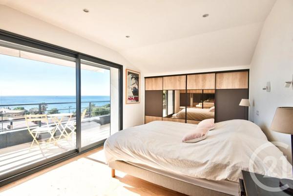 Maison à vendre  6 pièces - 179 m 2   EZE  - 06