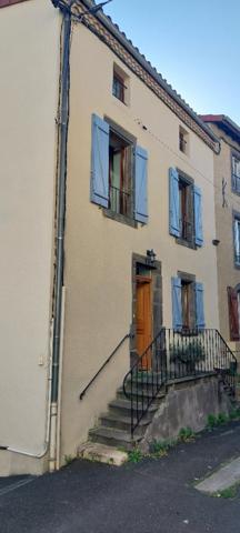 Maison à louer 4 chambres dans centre bourg