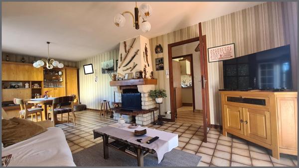 Maison à BRESSUIRE, 79300 - 5 pièces 90m²