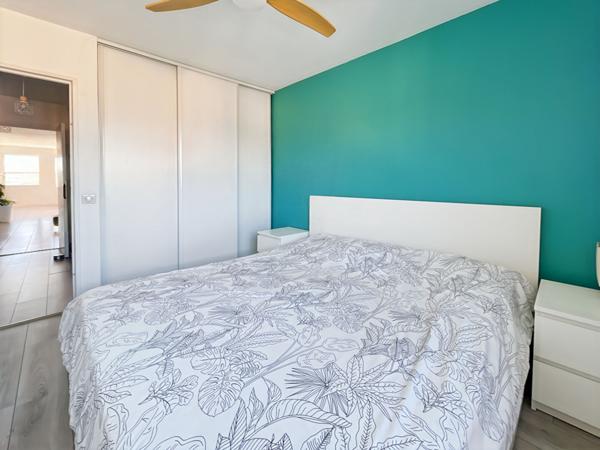 APPARTEMENT TRAVERSANT DE TYPE 4 PIECES