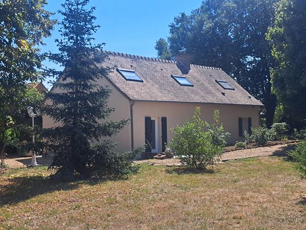 A VENDRE- MAISON RENOVEE A VILLAINES SOUS MALICORNE